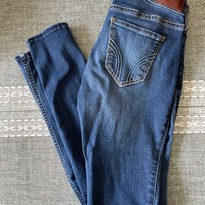 Women’s Hollister dark blue Skinny size 1s